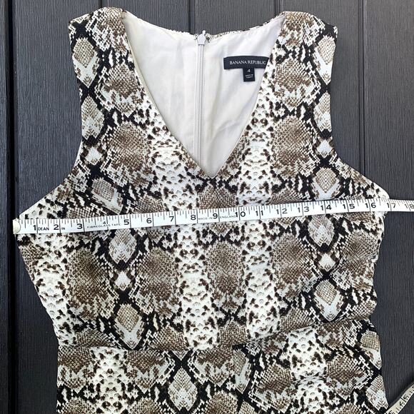 Womens Banana Republic Snakeskin Wide Leg Cropped Jumpsuit Brown Size 4 - Picture 9 of 10